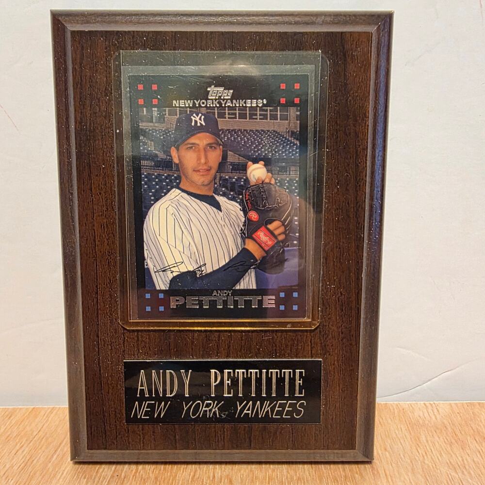 Collectable "2007" Topps New York Yankees Trading Card mounted on plaque